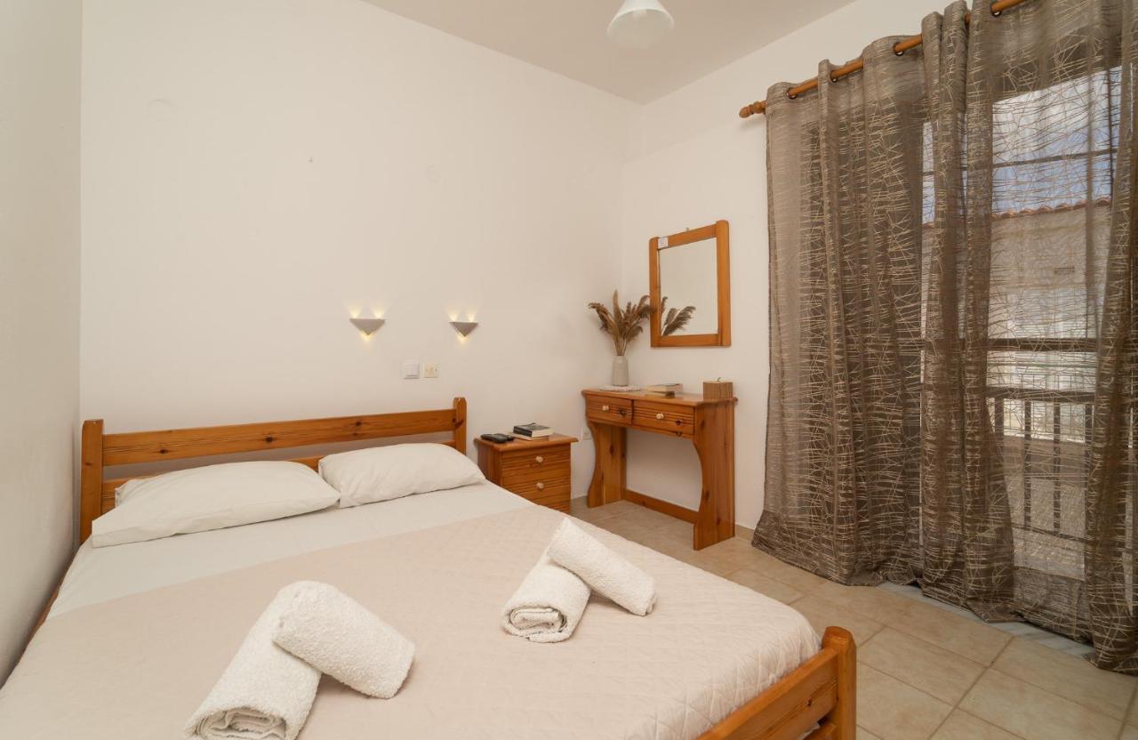 Tsimiklis Apartments Финикунда Екстериор снимка