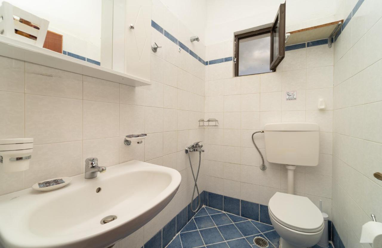 Tsimiklis Apartments Финикунда Екстериор снимка