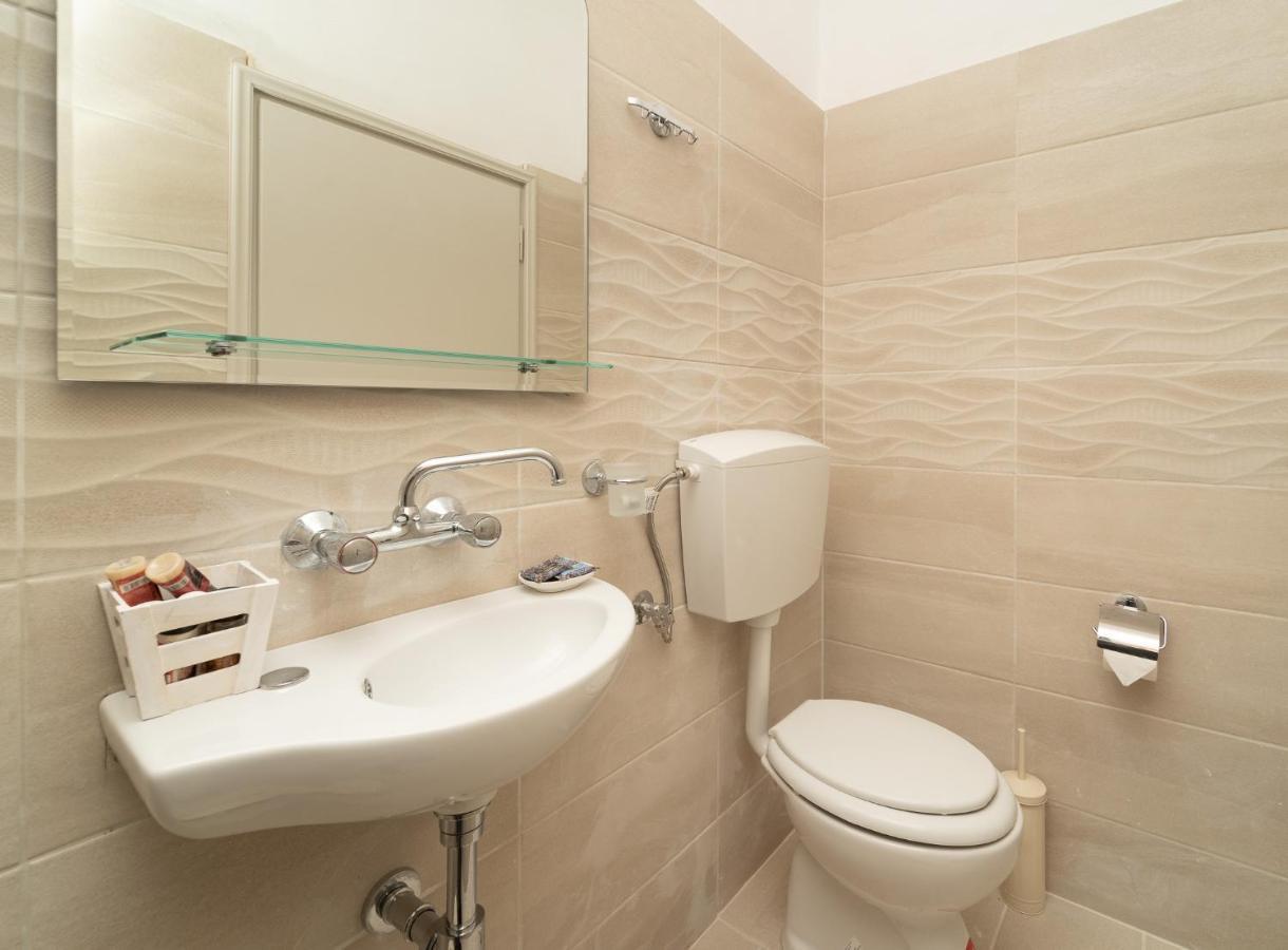 Tsimiklis Apartments Финикунда Екстериор снимка