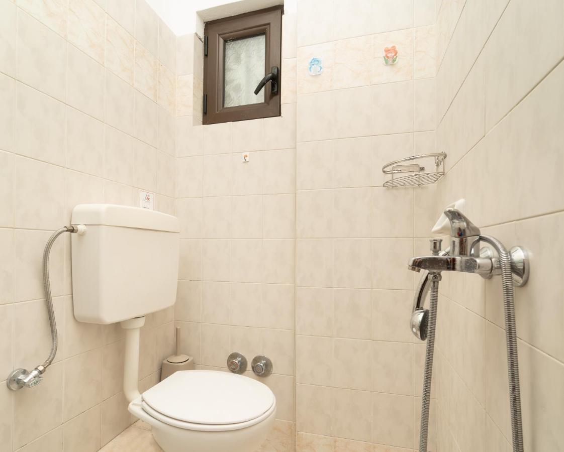 Tsimiklis Apartments Финикунда Екстериор снимка