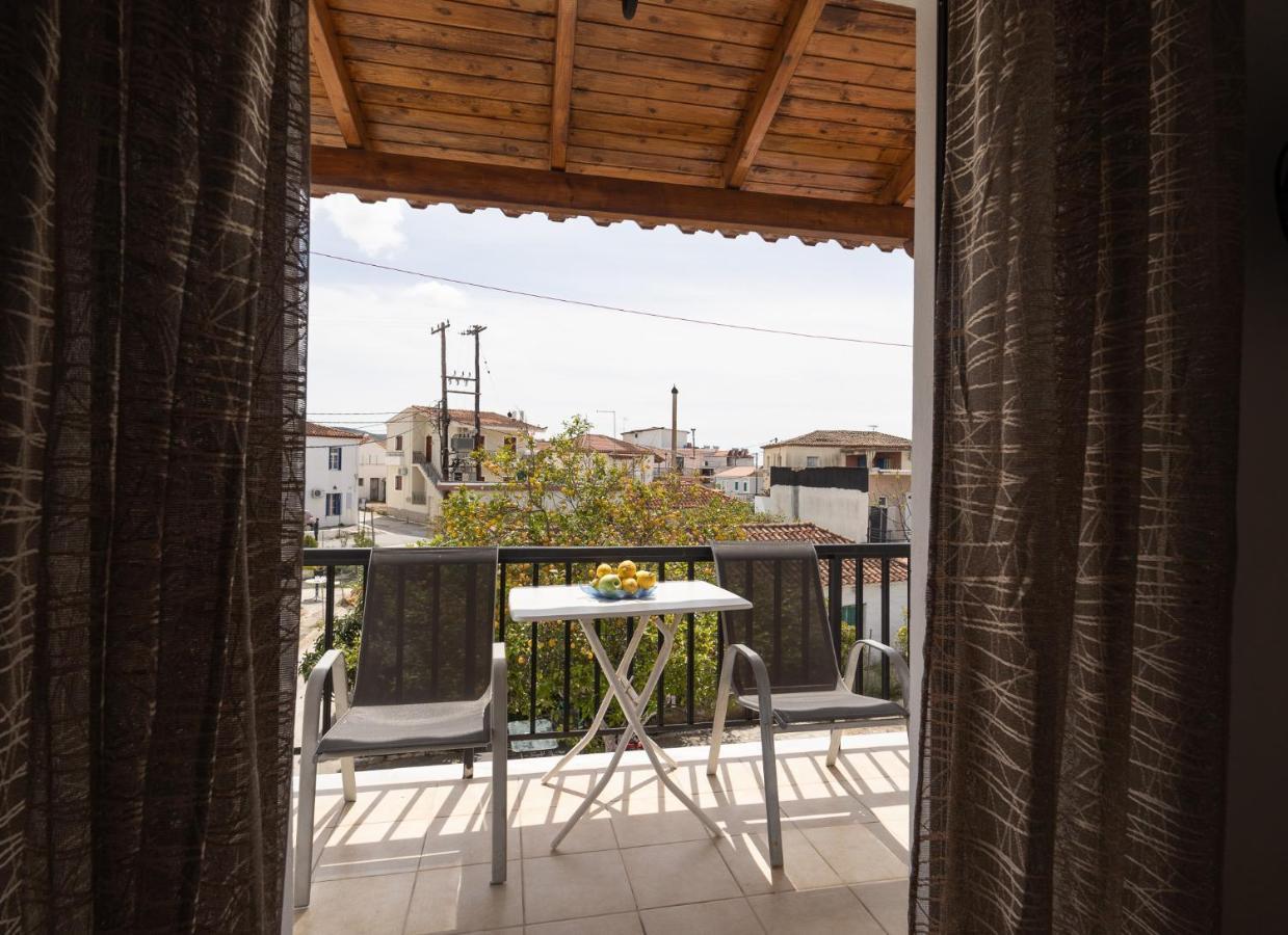 Tsimiklis Apartments Финикунда Екстериор снимка